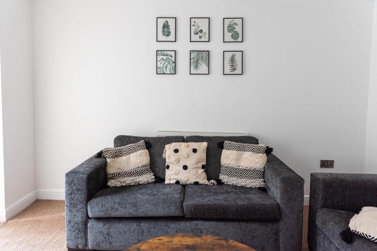 Parking - Spacious - Smart Tv - Self Checkin - Garden - King Derby Exteriör bild